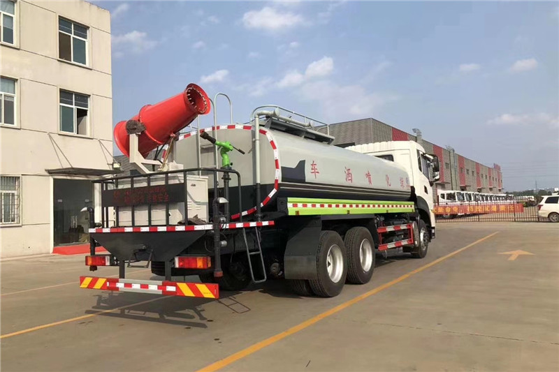 東風(fēng)天龍后八輪20噸噴霧車，國六綠化噴灑車
